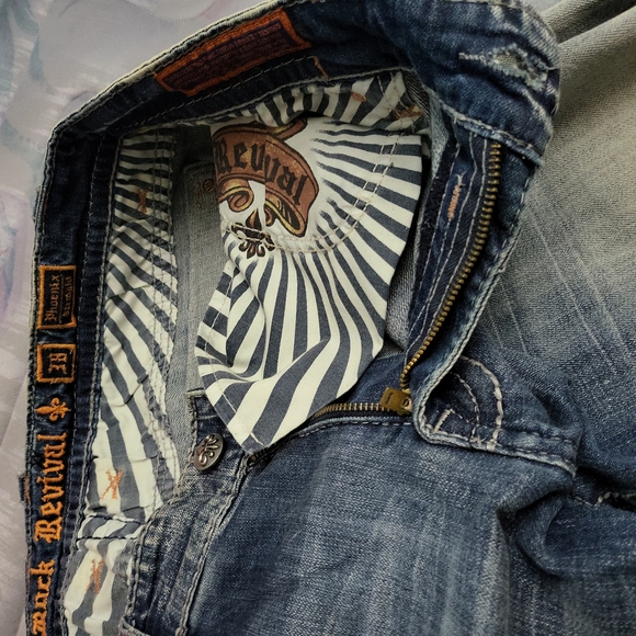 Rock Revival Phoenix StraightLight Blue size 38. Inseam measures 30. Embelished - Picture 6 of 11